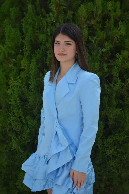 גקט אריה תכלת .