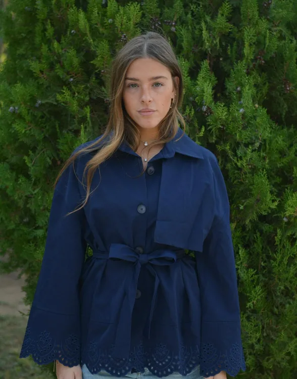 גקט קלואי כחול.