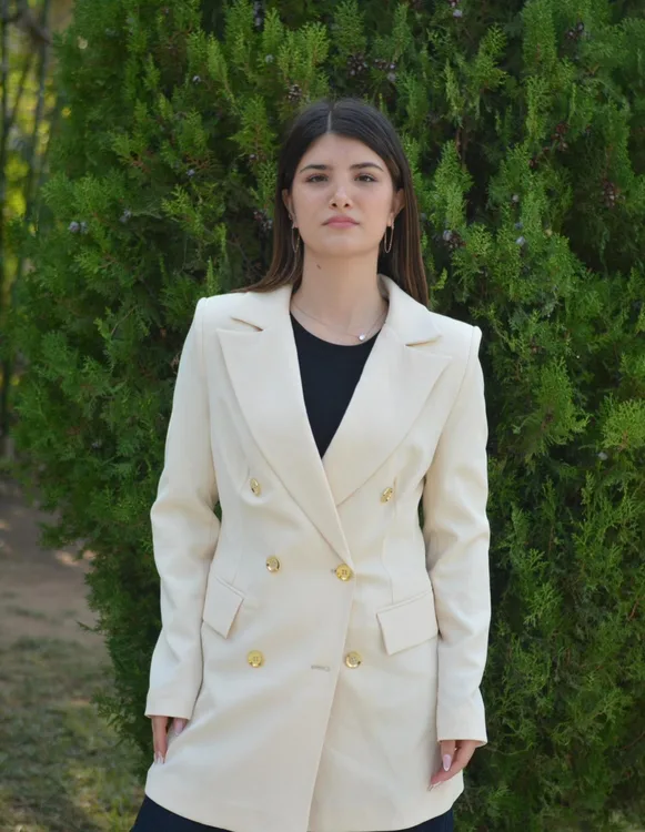 גקט סיוון קרם.